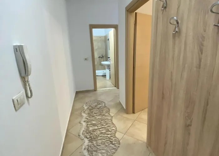 Tirana - Astiri Lägenhet Kashari